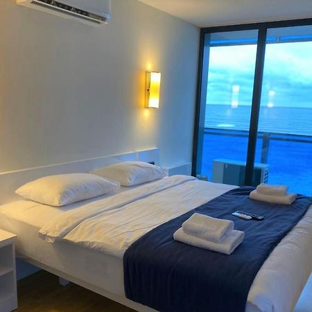 Orbi City Aparthotel Black Sea View Batumi Exterior photo