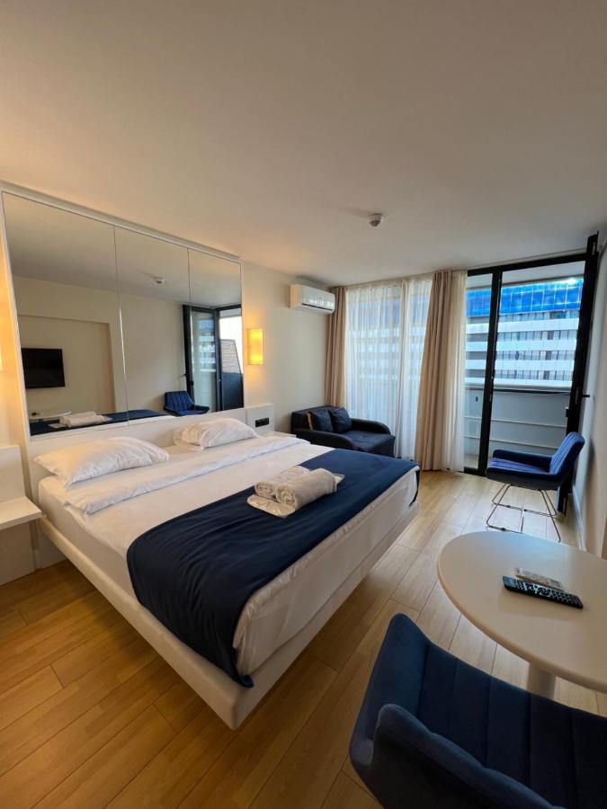 Orbi City Aparthotel Black Sea View Batumi Exterior photo