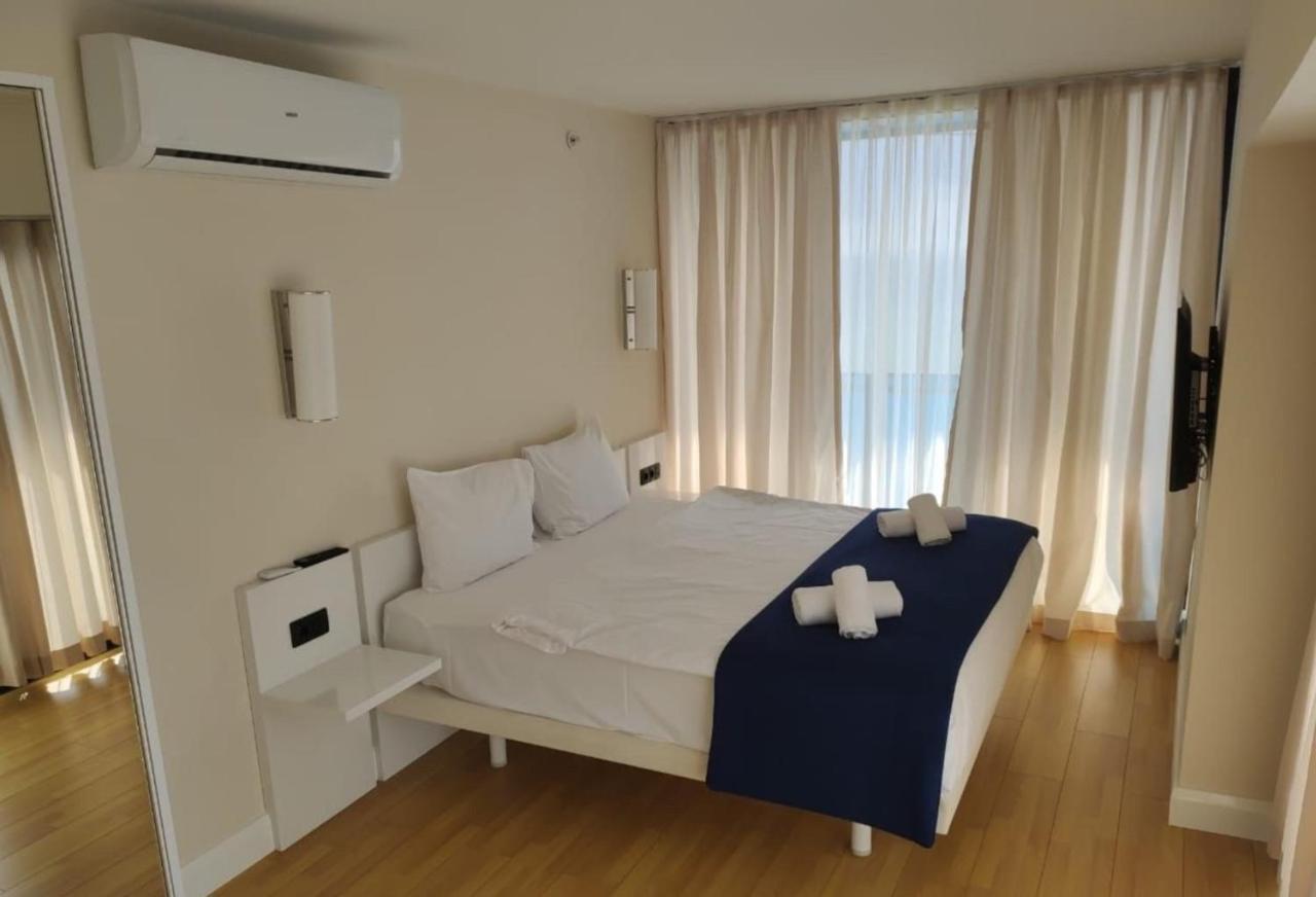 Orbi City Aparthotel Black Sea View Batumi Exterior photo