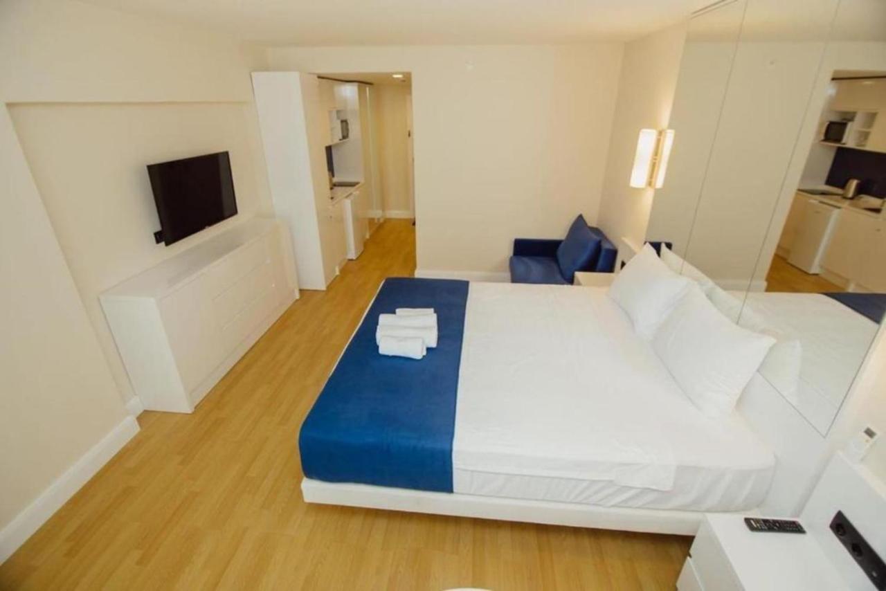 Orbi City Aparthotel Black Sea View Batumi Exterior photo