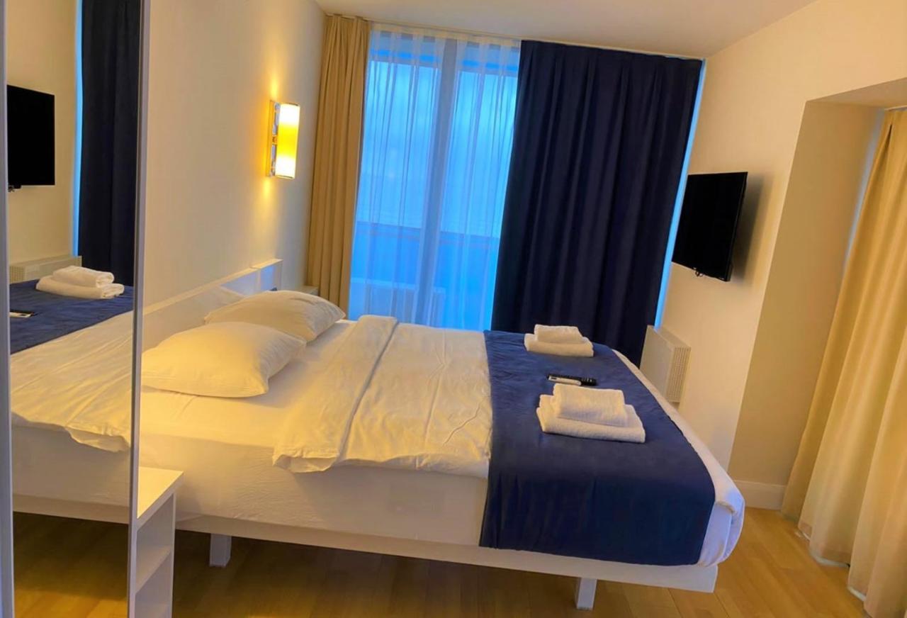 Orbi City Aparthotel Black Sea View Batumi Exterior photo